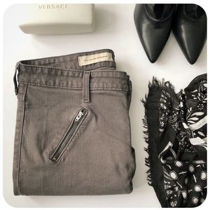 {{ Anthropologie }} Pilcro Serif Moto Skinny Jeans